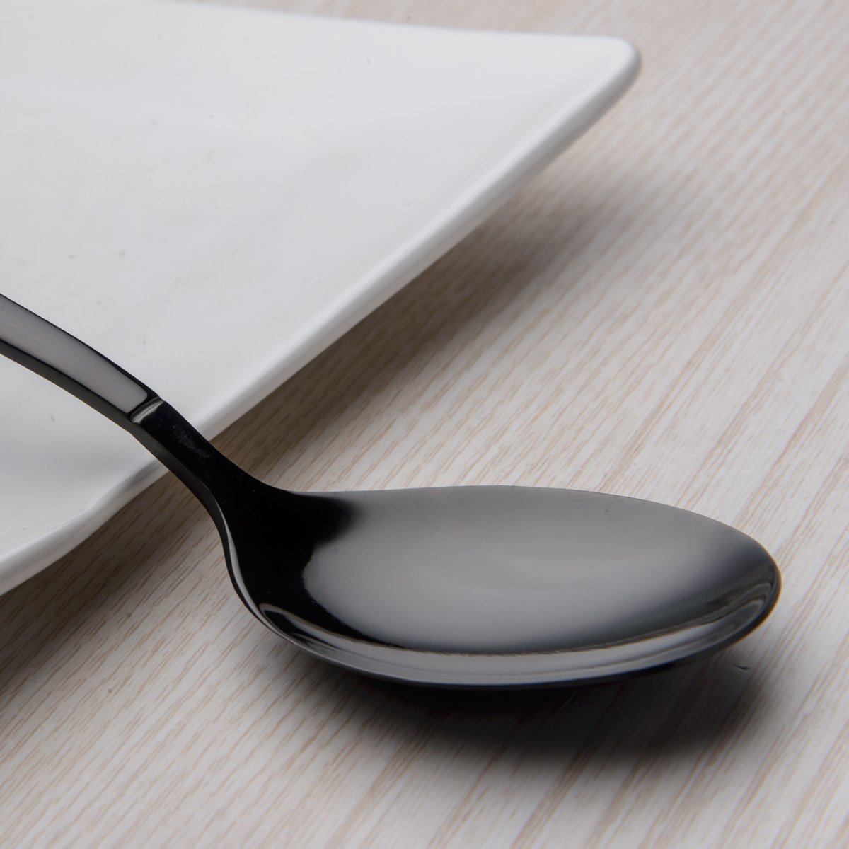 Berglander 20 Piece Titanium Black Plated Stainless Steel Flatware Set, 20 Pieces Black Silverware Set, Black Cutlery Set, Servi